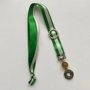 Two's Company Christmas Wreath Bookmark